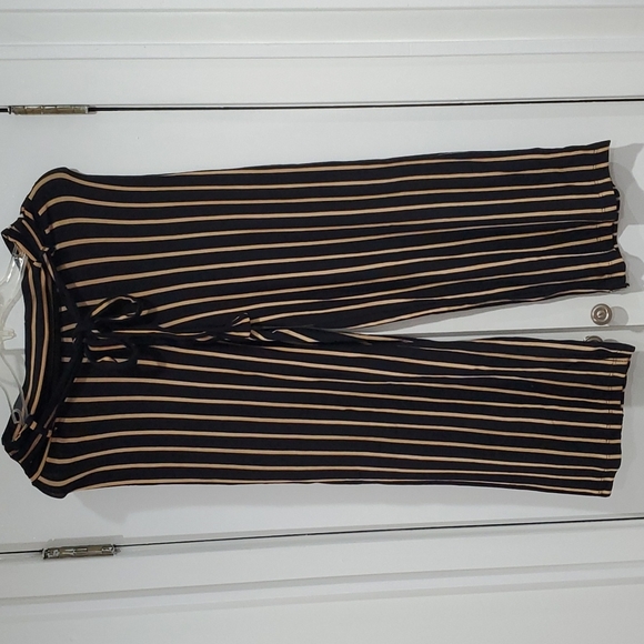 NEW Soft and Comfortable Wide Leg Ankle Pants Size Medium - Picture 5 of 5